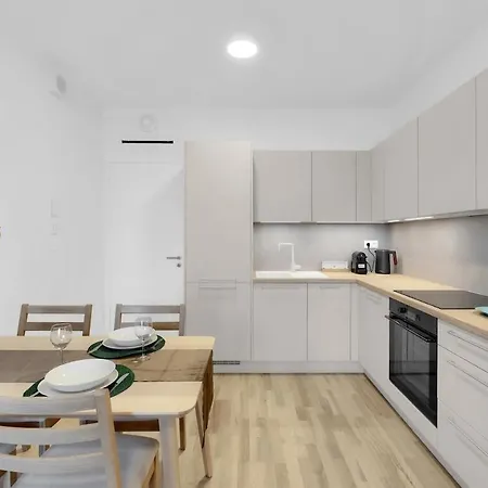 With Free Garage Parking * Братислава